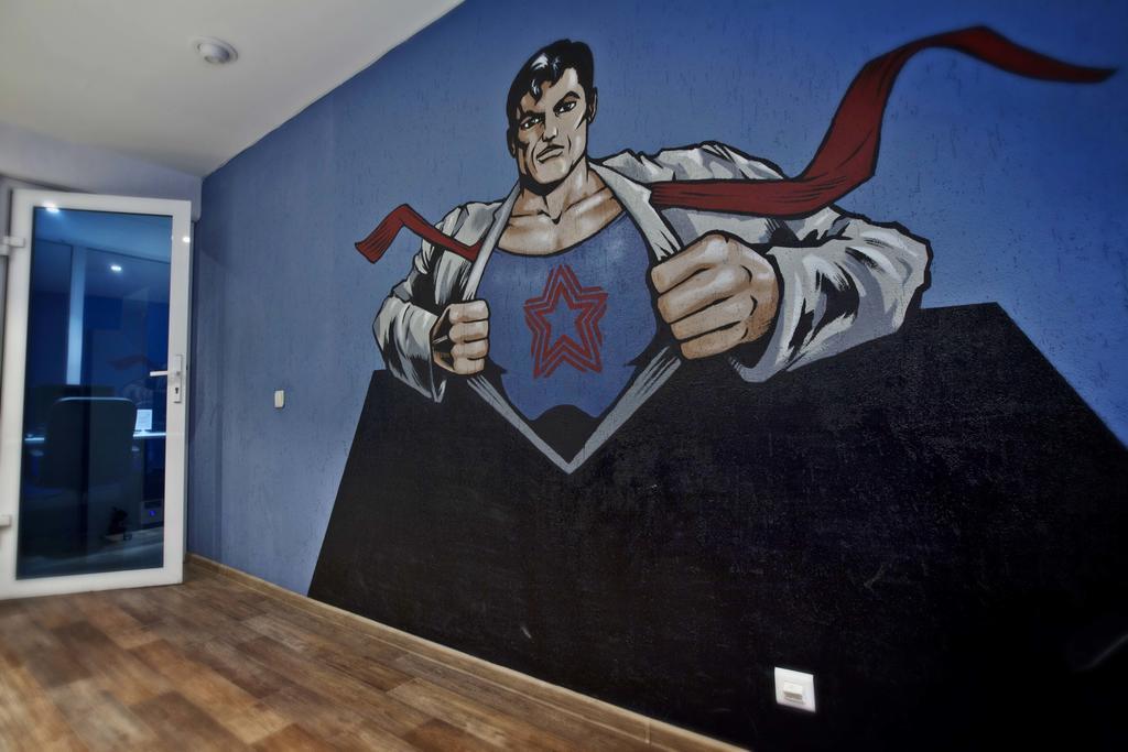 Red Star Hostel Ekaterinburg Ngoại thất bức ảnh