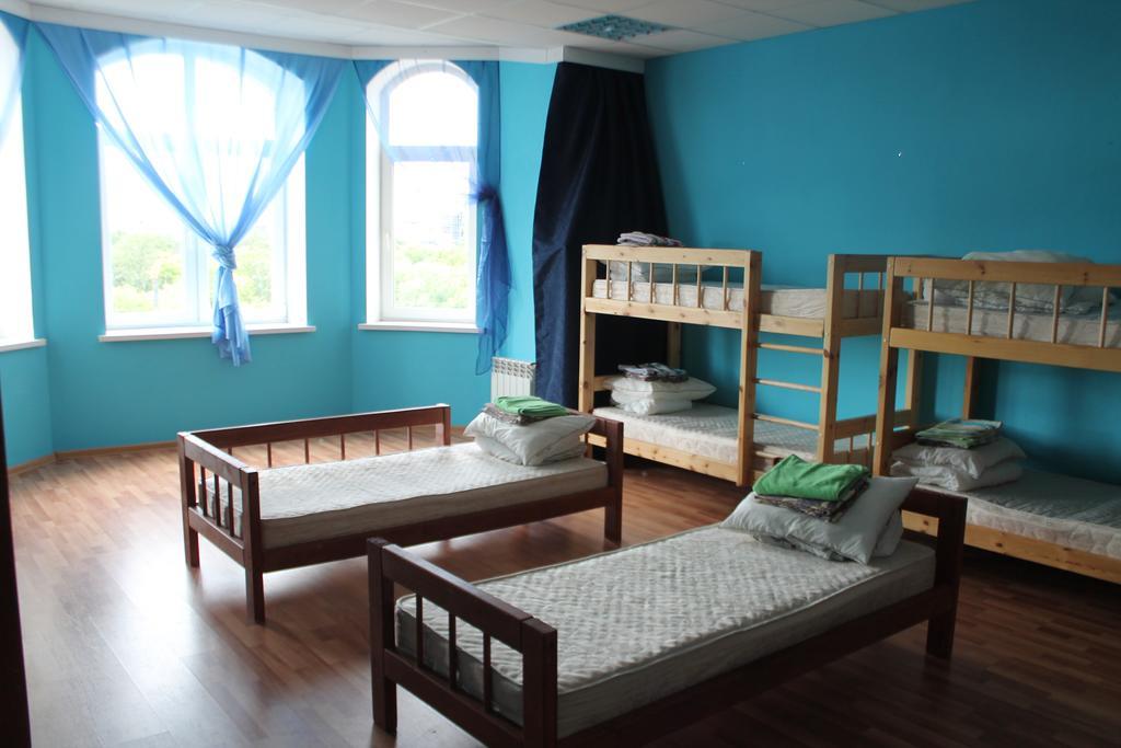 Red Star Hostel Ekaterinburg Ngoại thất bức ảnh